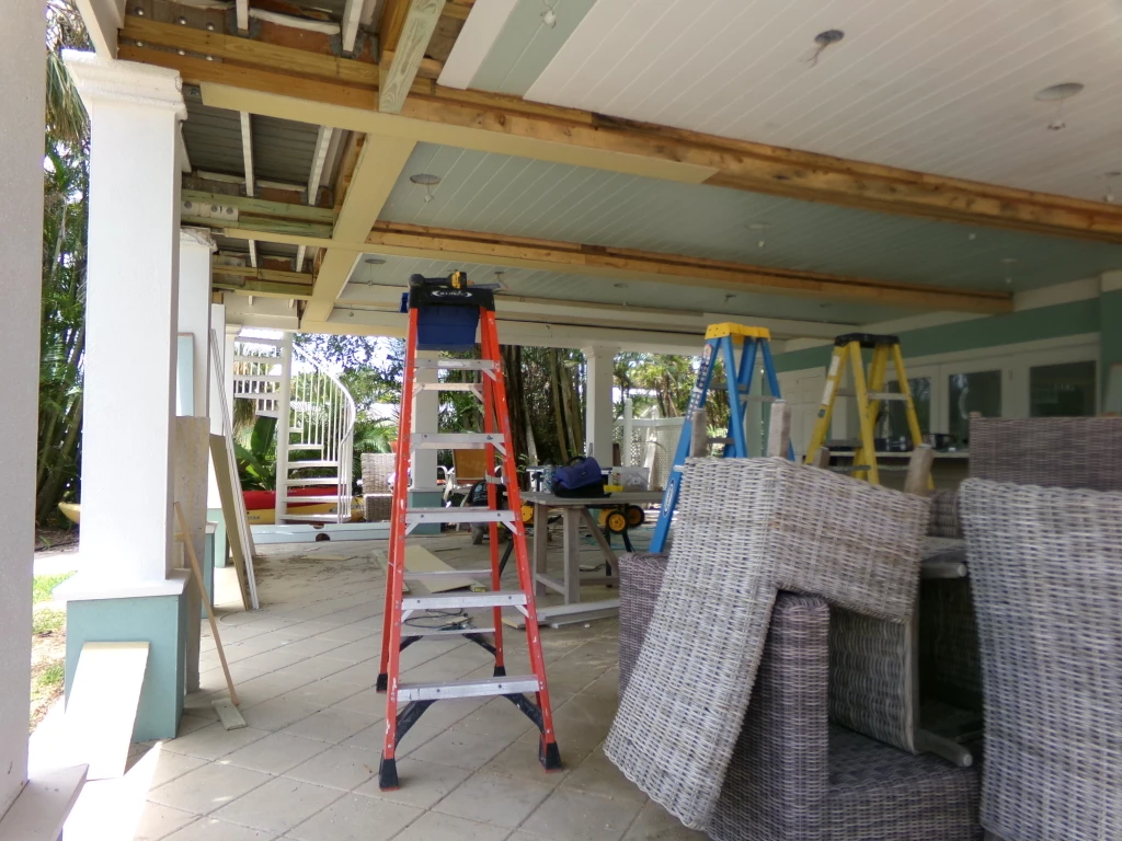 Weatherproof Outdoor Kitchens